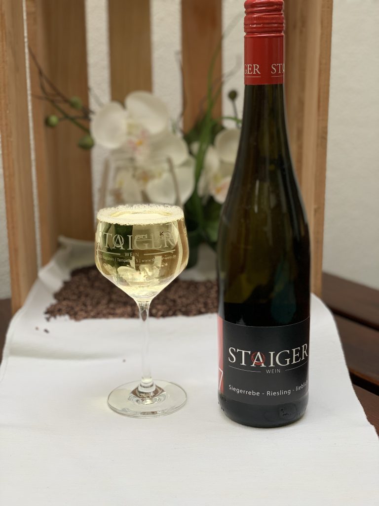 2018 Niersteiner Klostergarten Siegerrebe-Riesling Qualitätswein b.A. | Lieblich